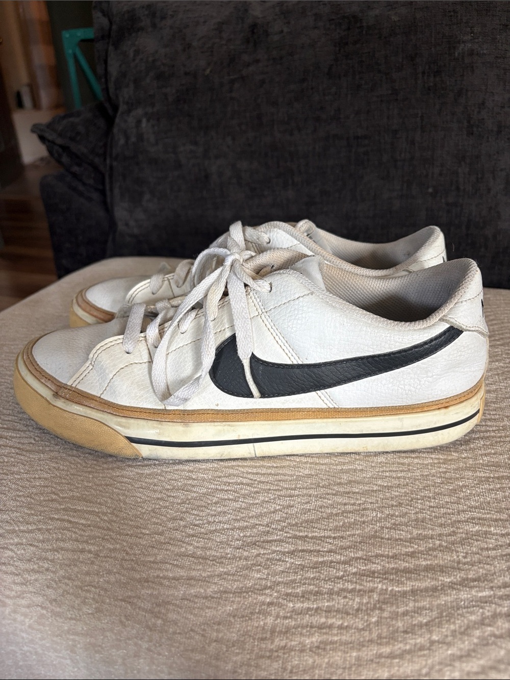 Nike Court Legacy